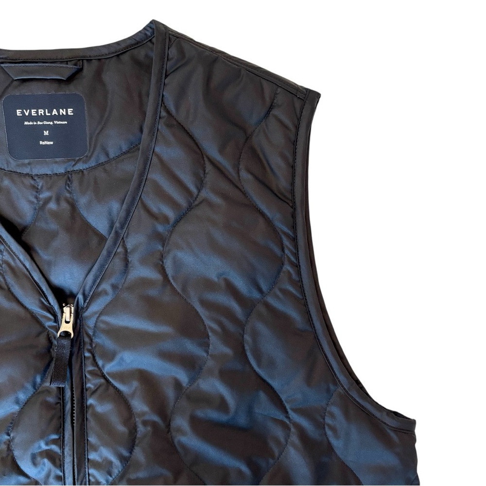 Everlane ReNew Quilted Black Liner Vest Medium Primaloft Zip Puffer Lightweight - Picture 5 of 10